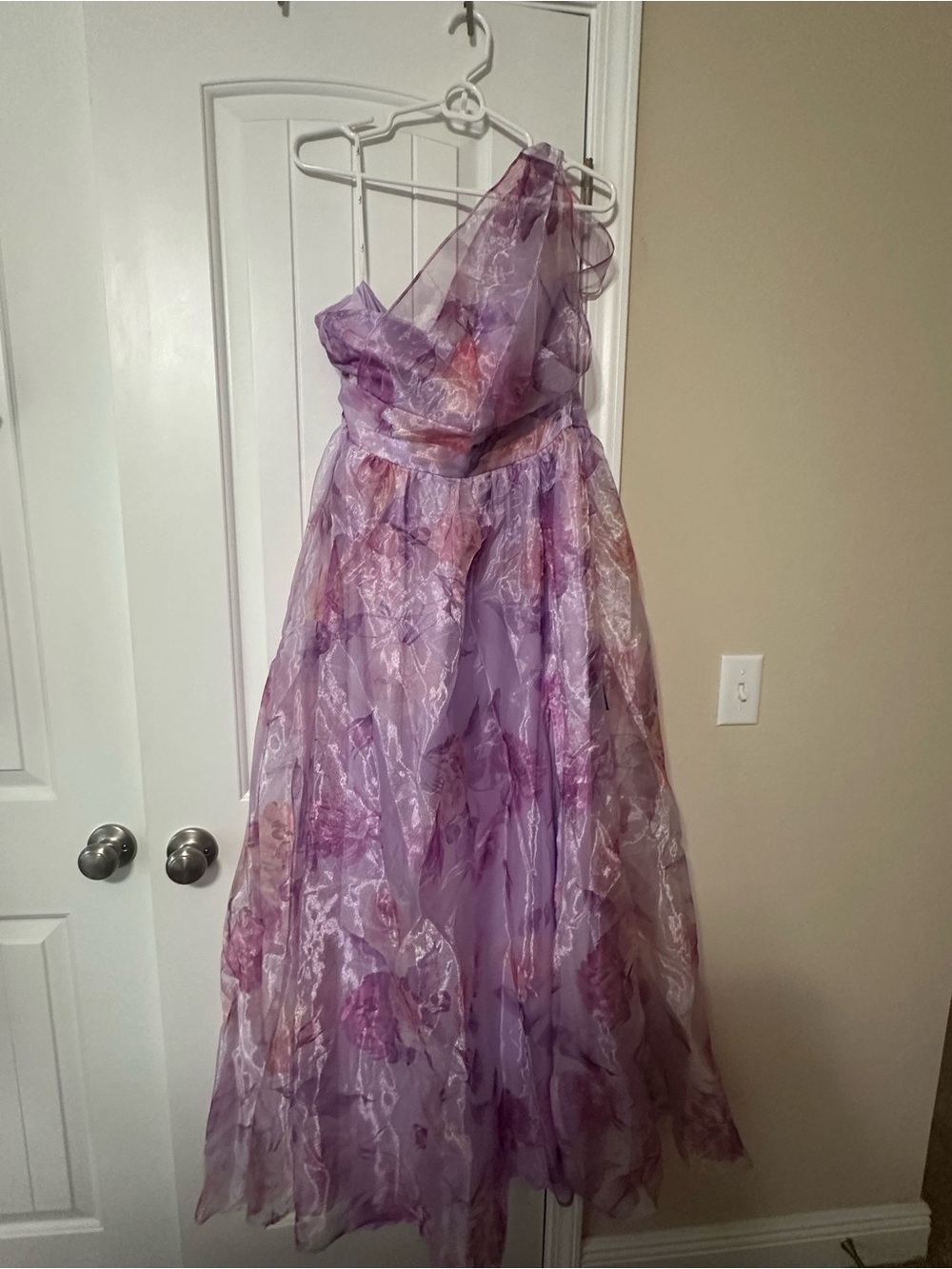 Lulu's Lilac One-Shoulder Floral Tulle Gown